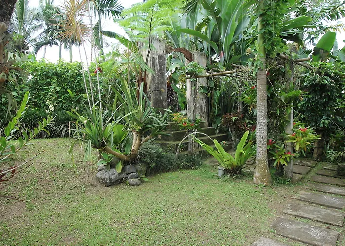 Capital O 94012 Dewa Jati House Hotel 3*